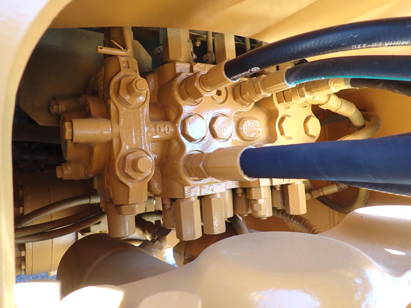 ./imagenes/INVOICE/2019/10220/RETROEXCAVADORA CASE_580M (21).JPG